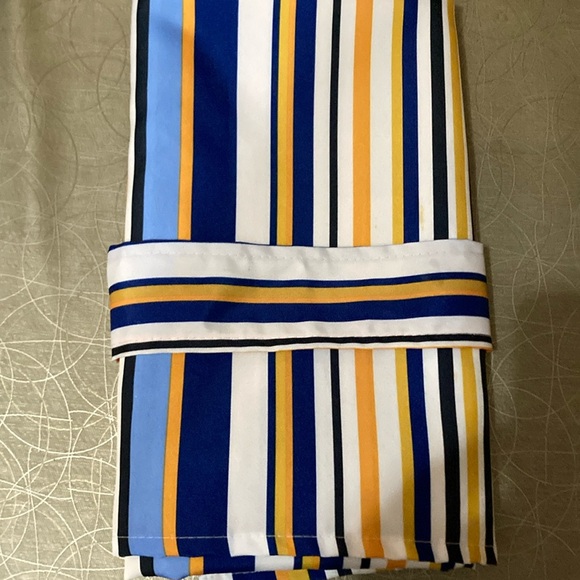 Tablecloth - Picture 1 of 3